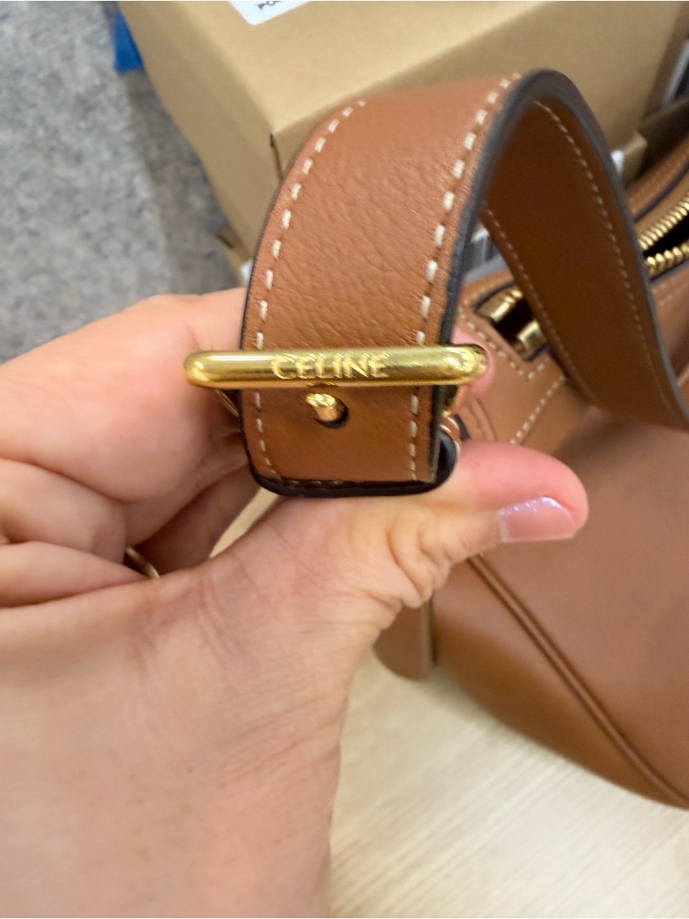 SOLD - CELINE Supple Calfskin large Triomphe Heloise Shoulder Bag Tan 👜🌟💎❤️ - Picture 5 of 13